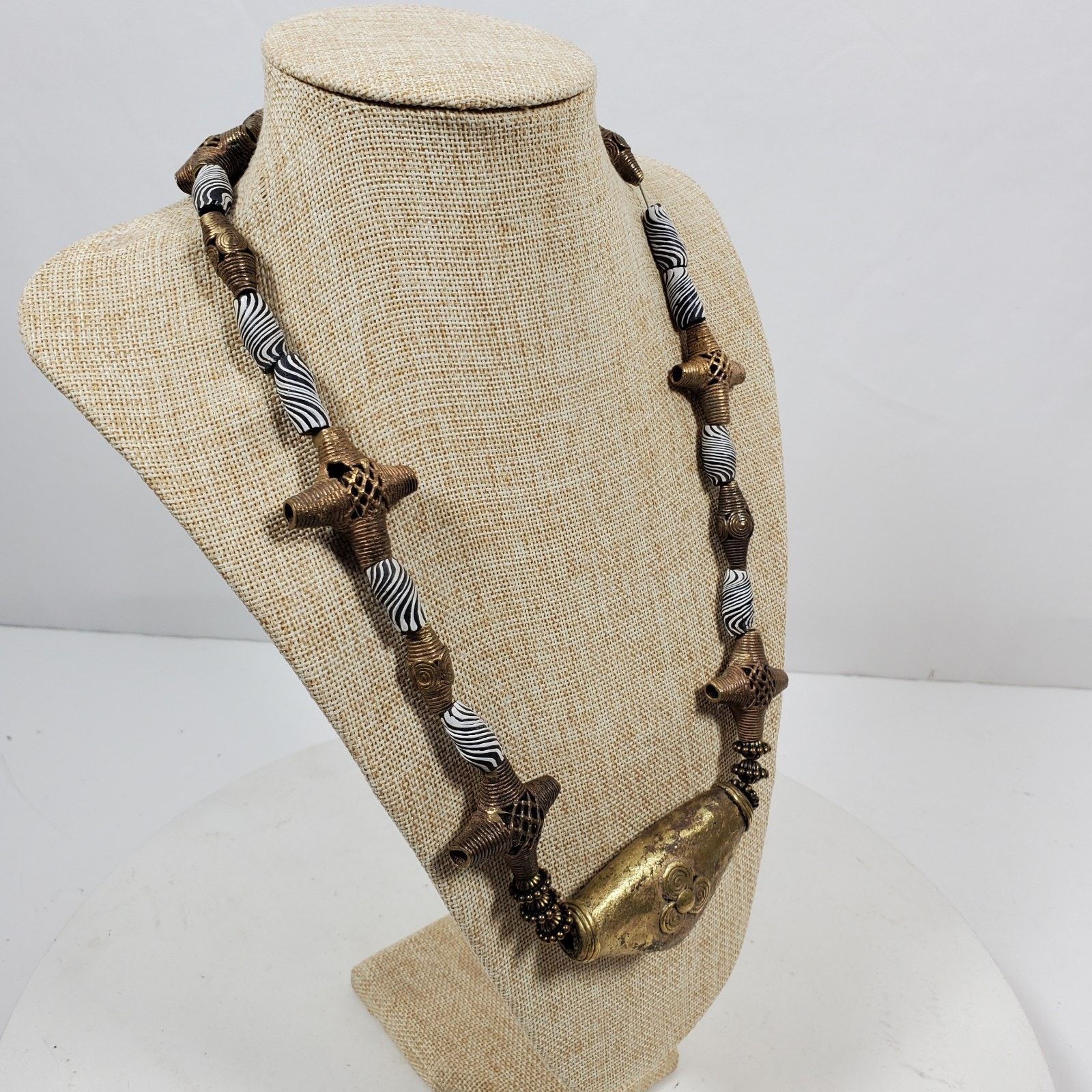 The Unbranded Brand Vintage Abstract Curvilinear Motif Necklace 26" Brass & Bead Size ONE SIZE - 6 Thumbnail