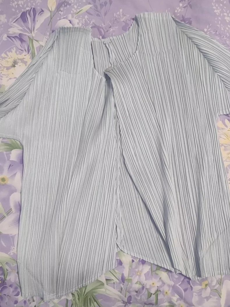 Issey Miyake Issey Miyake size:3 Light blue pleated coat Size XS / US 0-2 / IT 36-38 - 1 Thumbnail