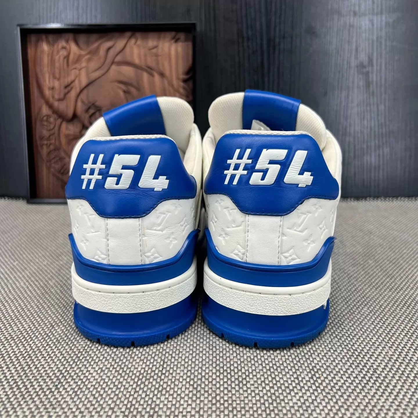 Louis Vuitton LV Trainer White/Blue Embossed 7.5/41.5 LN Box Size US 8.5 / EU 41-42 - 4 Thumbnail