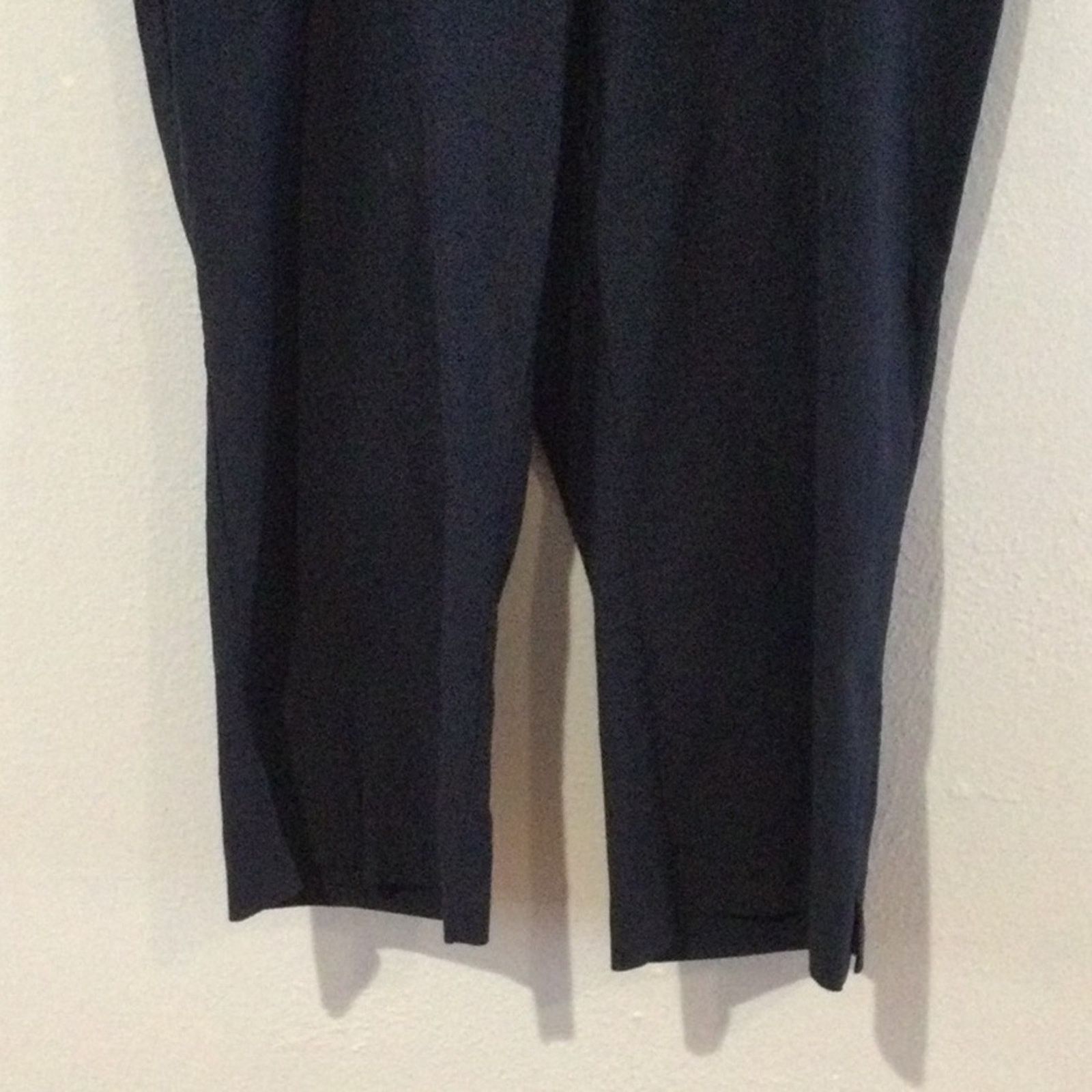 Other Lane Bryant Navy Button Back Pocket Cropped Capri Pant 16 Size 38" / US 16 / IT 52 - 3 Thumbnail