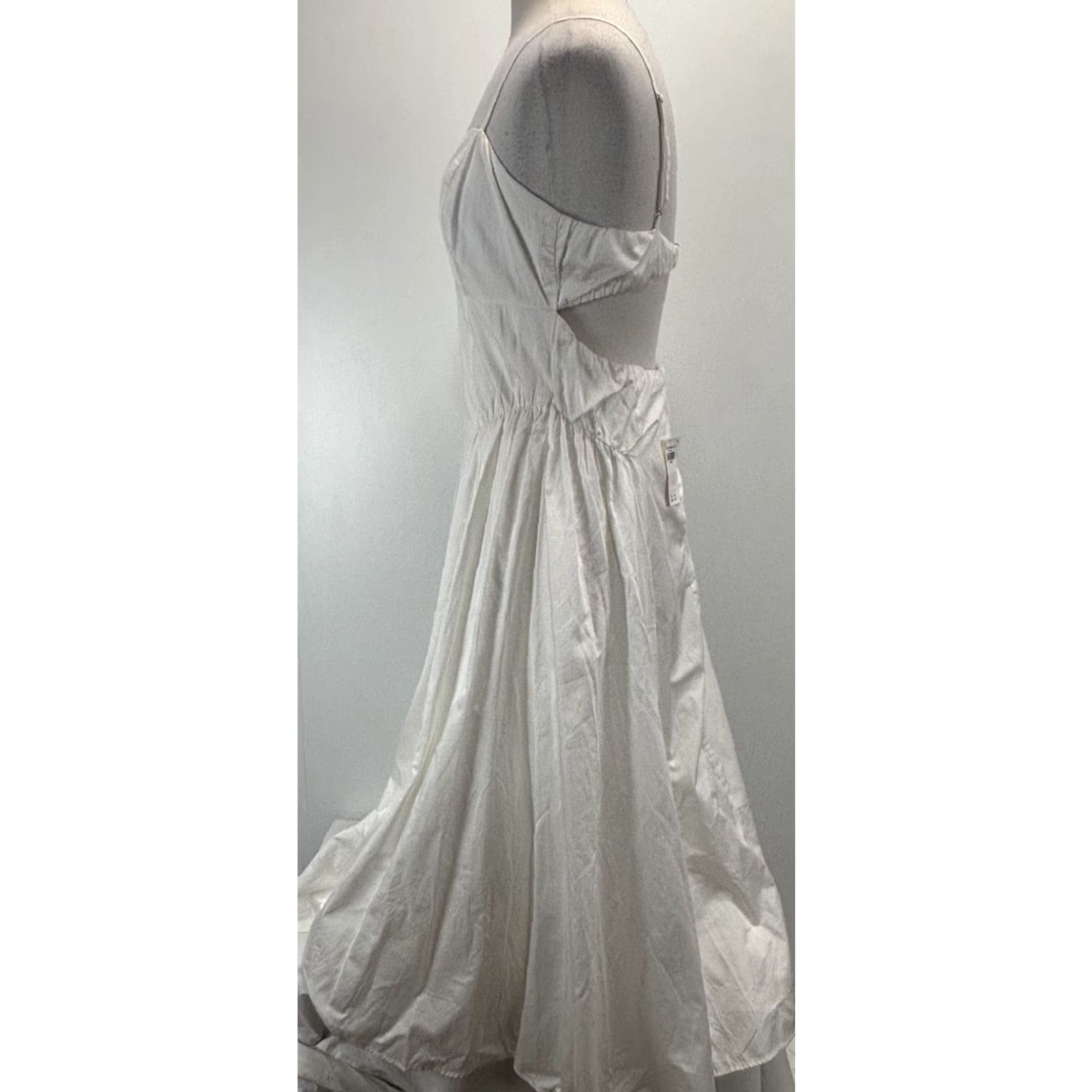 abercrombie white maxi dress And Fitch Womens Size Large Cut Out Flattering strapless maxi dress in our super soft brocade fabric Abercrombie & Fitch Abercrombie Maxi