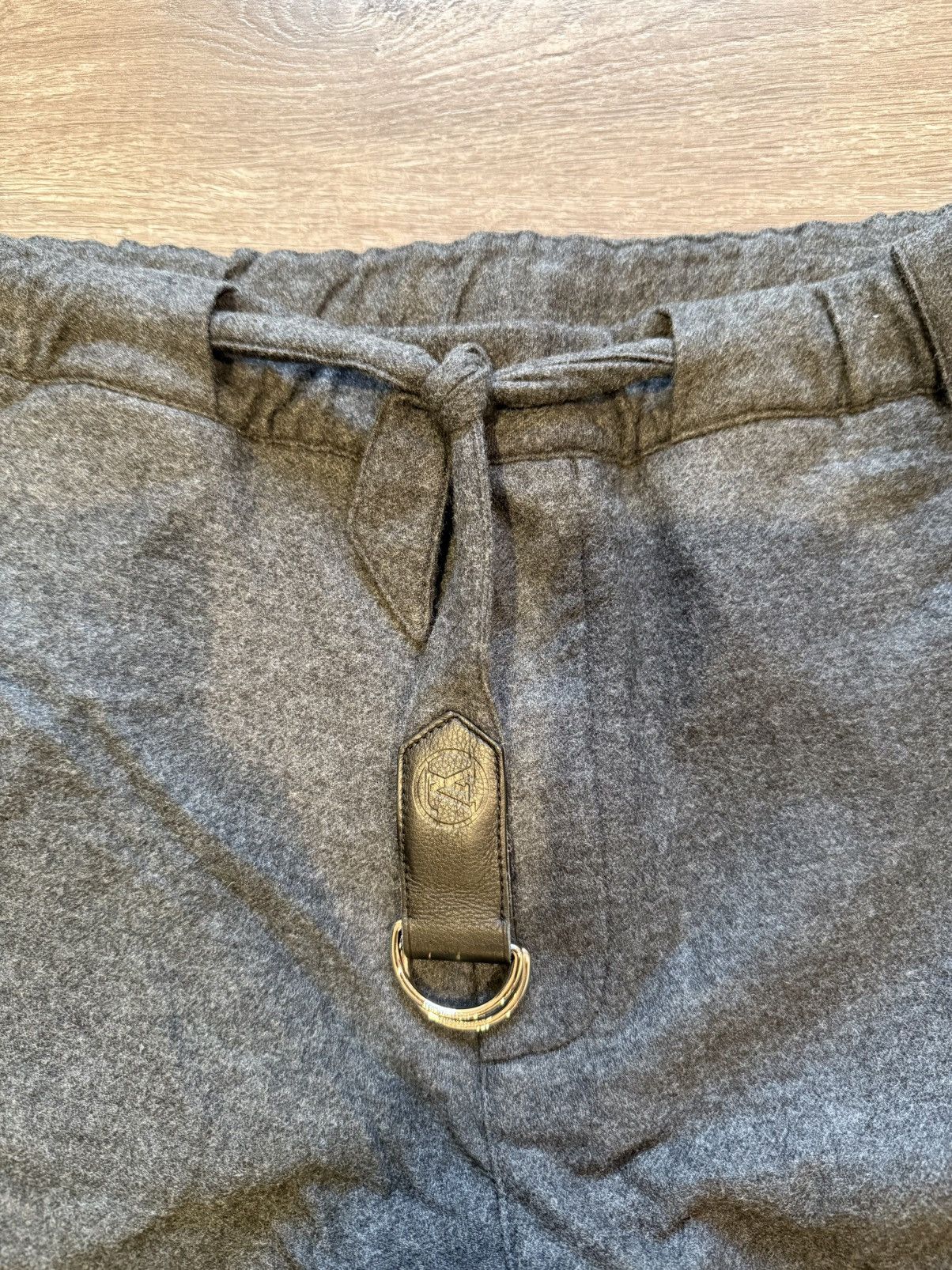 Louis Vuitton Louis Vuitton Wool Leather Belted Grey Pants Size US 32 / EU 48 - 2 Thumbnail