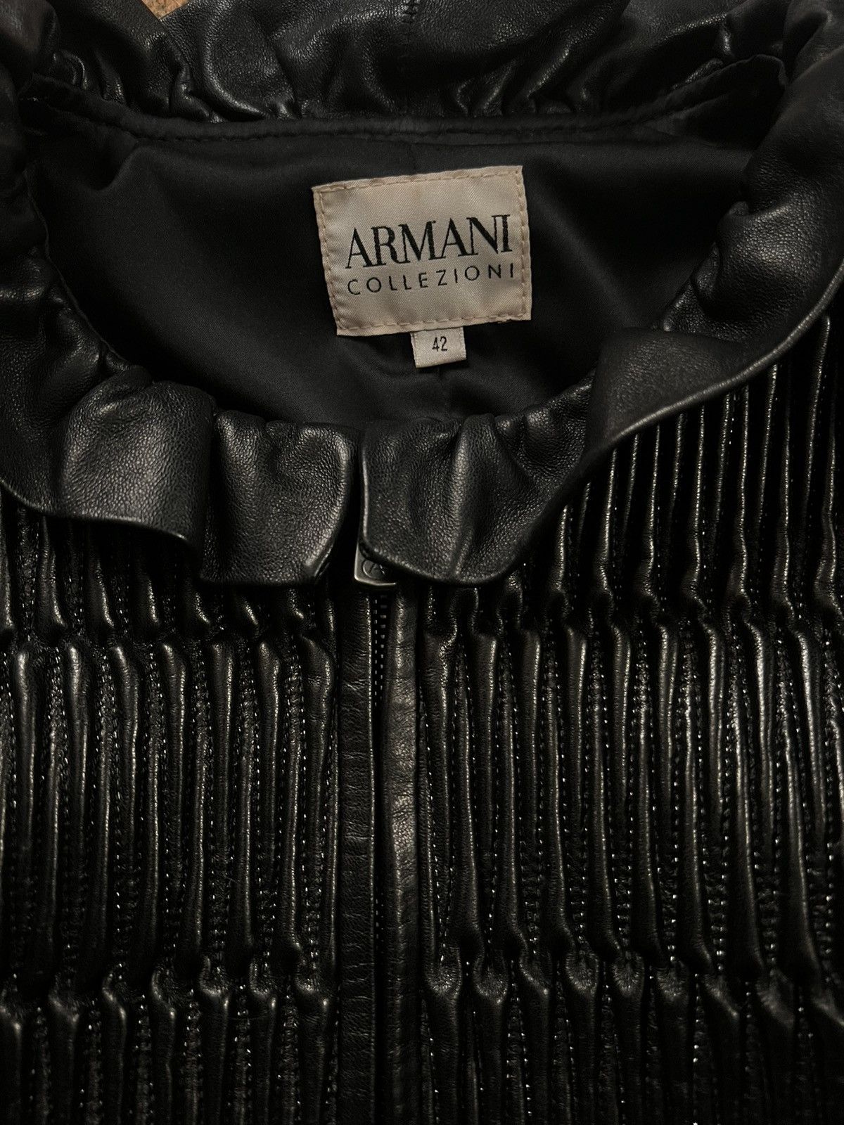 Armani Collezioni AW2002 Armani Collezioni Black Radiant Leather Jacket Size XS / US 0-2 / IT 36-38 - 2 Thumbnail