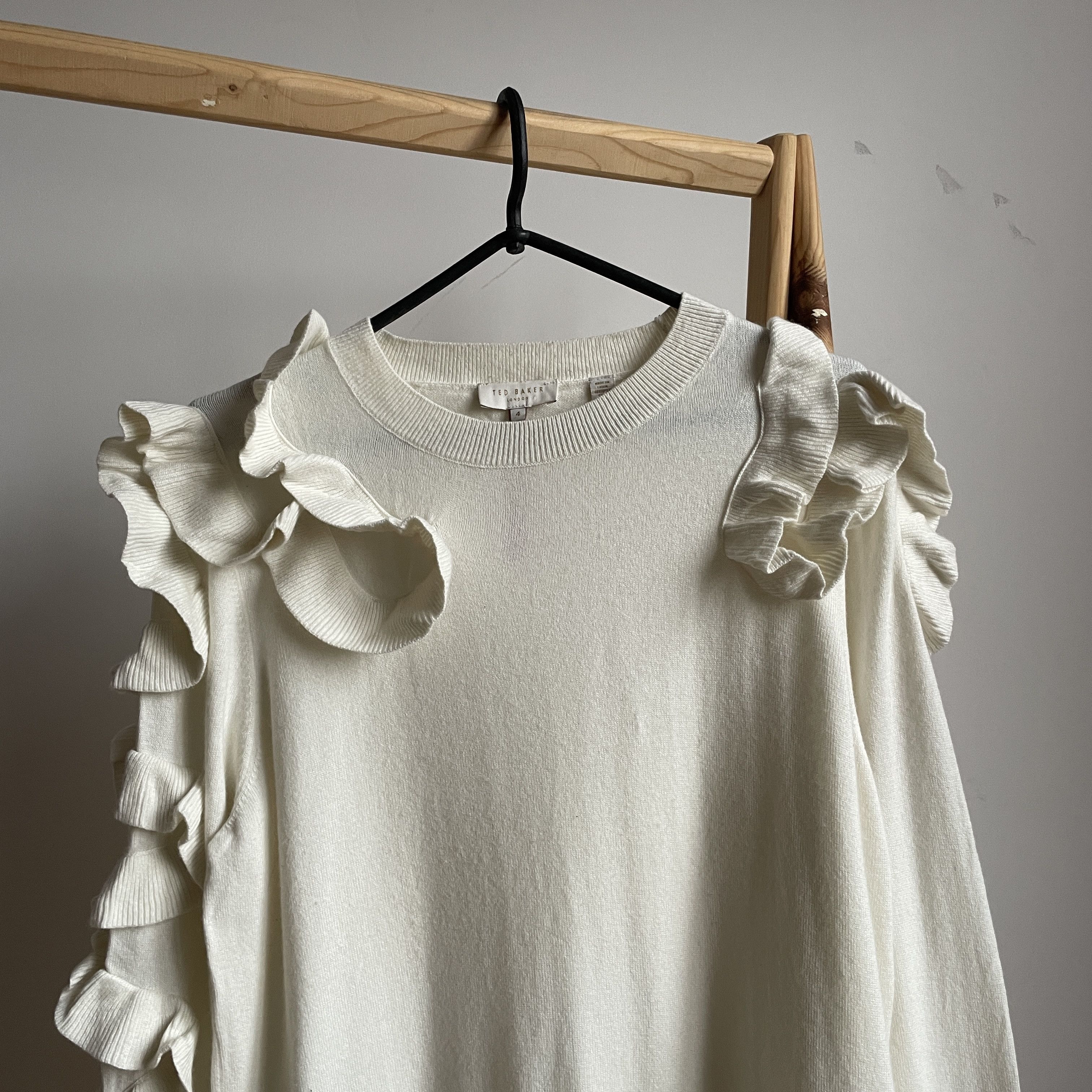 Ted Baker Ted Baker Celebrating 30 Years Ruffle Wool Blend Sweater Size L / US 10 / IT 46 - 3 Thumbnail