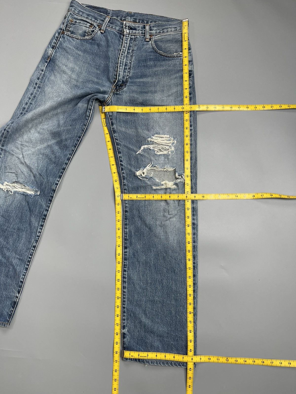 Levi's Vintage Clothing LEVI’S 501 blue denim jeans Size US 31 - 5 Thumbnail
