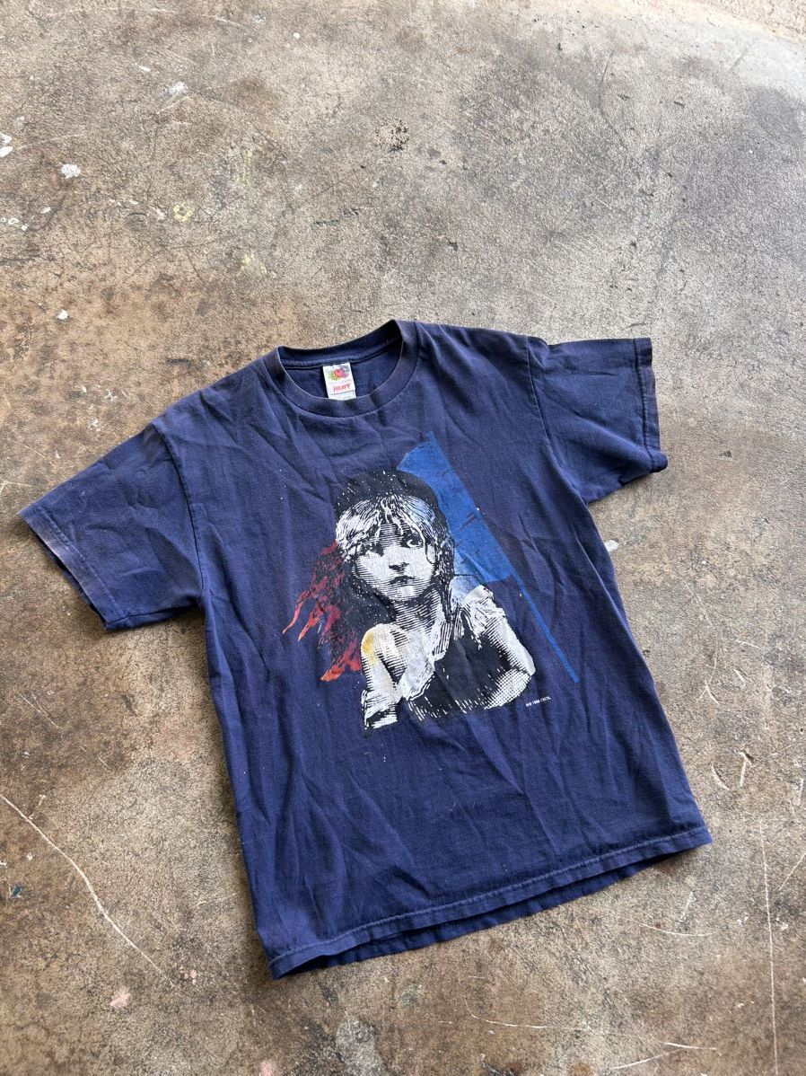 Vintage Vintage Les Misérables musical tshirt Size US M / EU 48-50 / 2 - 1 Thumbnail
