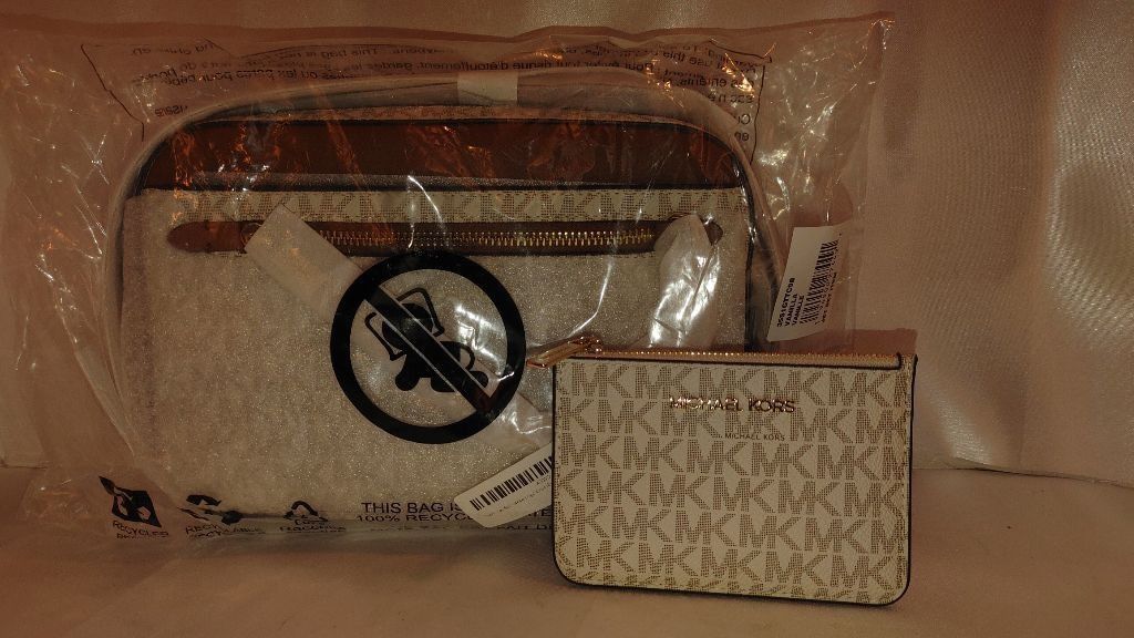 Michael Kors Michael Kors Jet Set Large Logo Crossbody & Card Holder NWT Size ONE SIZE - 3 Thumbnail