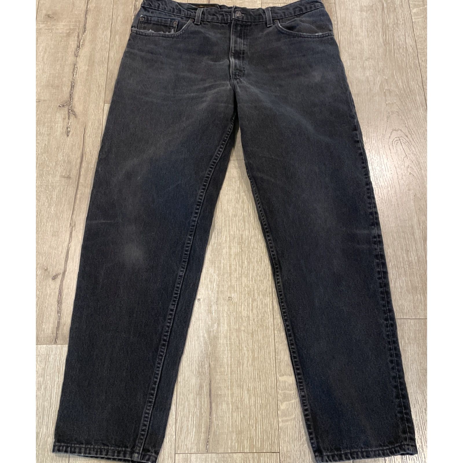 Levi's VINTAGE Levi's 550 Tapered Jeans 38x31 Distressed Black USA 90s Unisex Size 26" / US 2 / IT 38 - 3 Thumbnail
