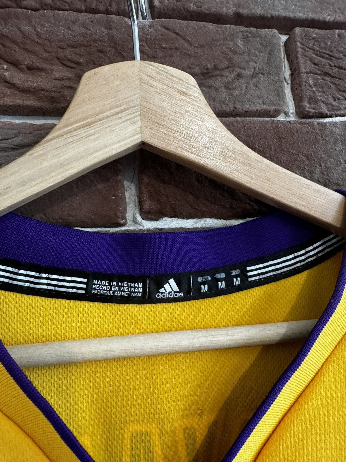 Vintage 00s Adidas LA Lakers 24 Bryant Basketball NBA Jersey