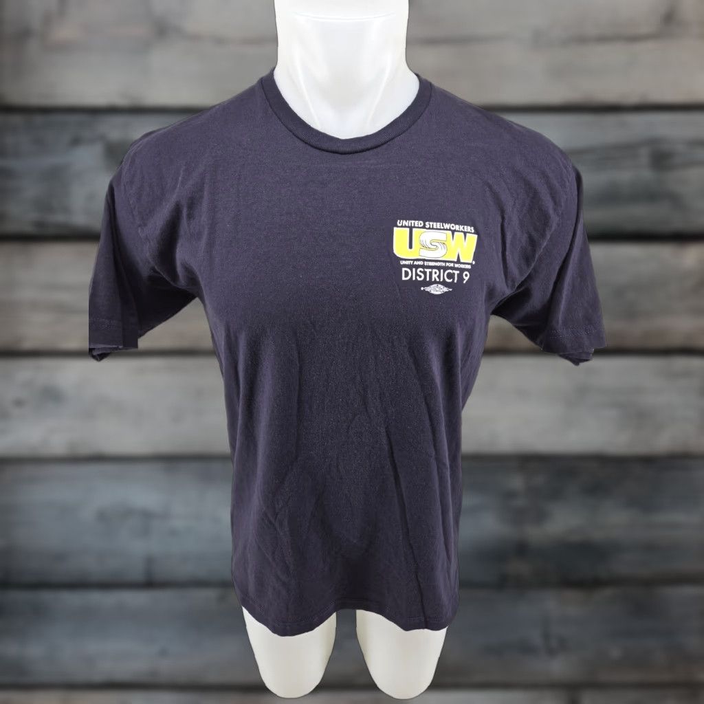 Vintage USW United Steelworkers Labor Union District 9 T Shirt Large Blue Men Shirt, Short Sleeve Crew Neck Cotton Bayside, Union Graphic, 80s? Size US L / EU 52-54 / 3 - 1 Thumbnail