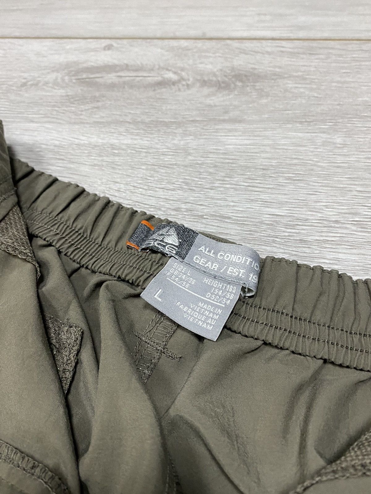 Nike Nike ACG cargo transformer pants/shorts vintage Size US 34 / EU 50 - 7 Thumbnail