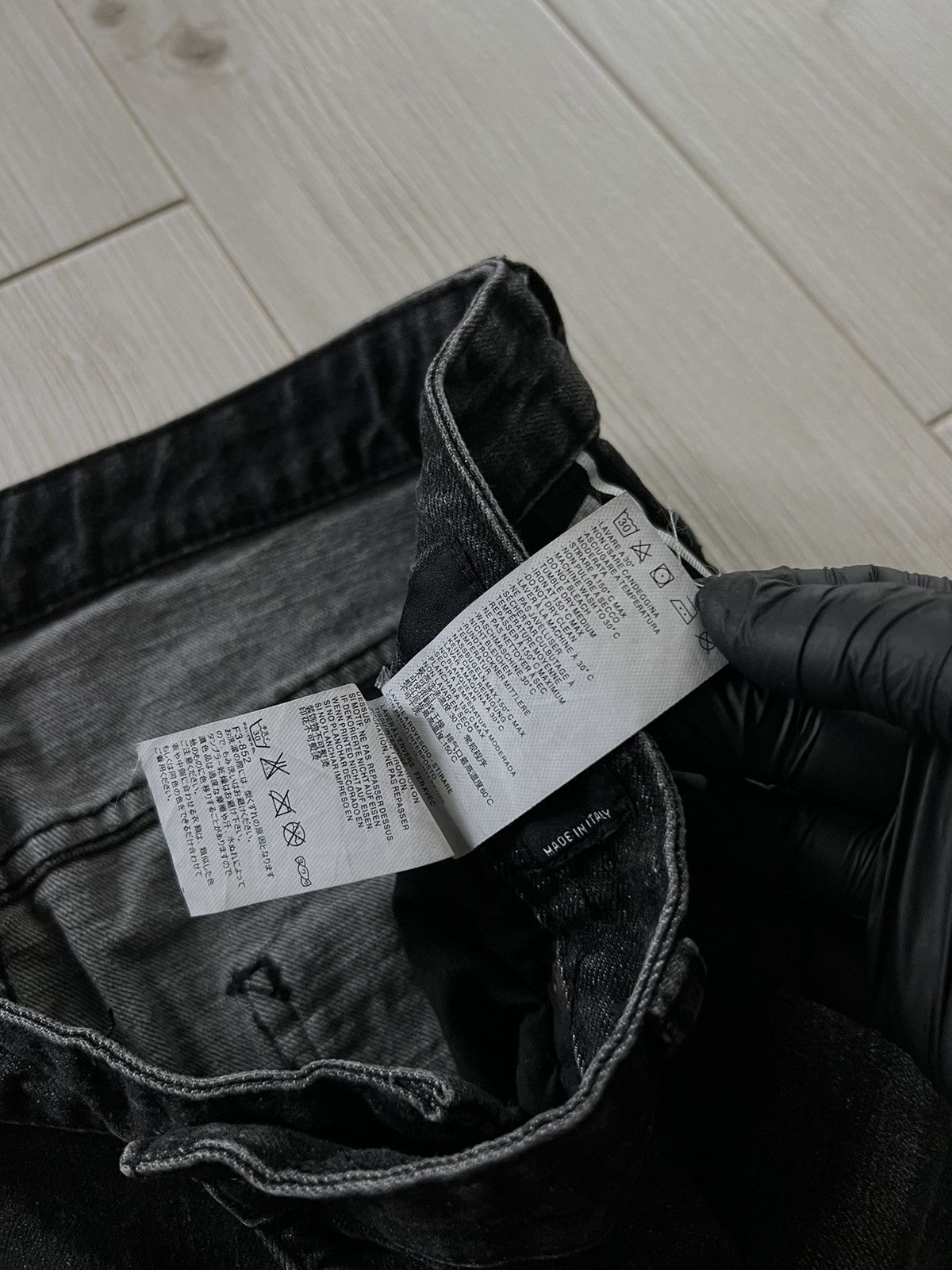 Dsquared2 DSQUARED2 Size 52 Black Distressed Denim Button Fly Jeans Size US 36 / EU 52 - 18 Thumbnail