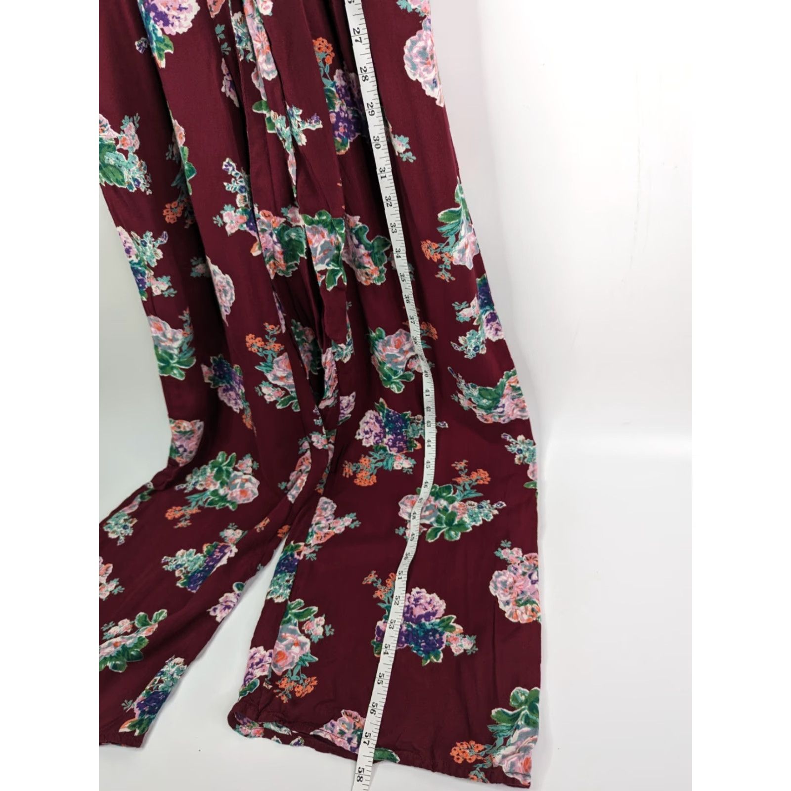 Abercrombie & Fitch Abercrombie & Fitch Jumpsuit One-Piece Women's Floral V-Neck XS Burgundy Green Red Size 26" / US 2 / IT 38 - 7 Thumbnail