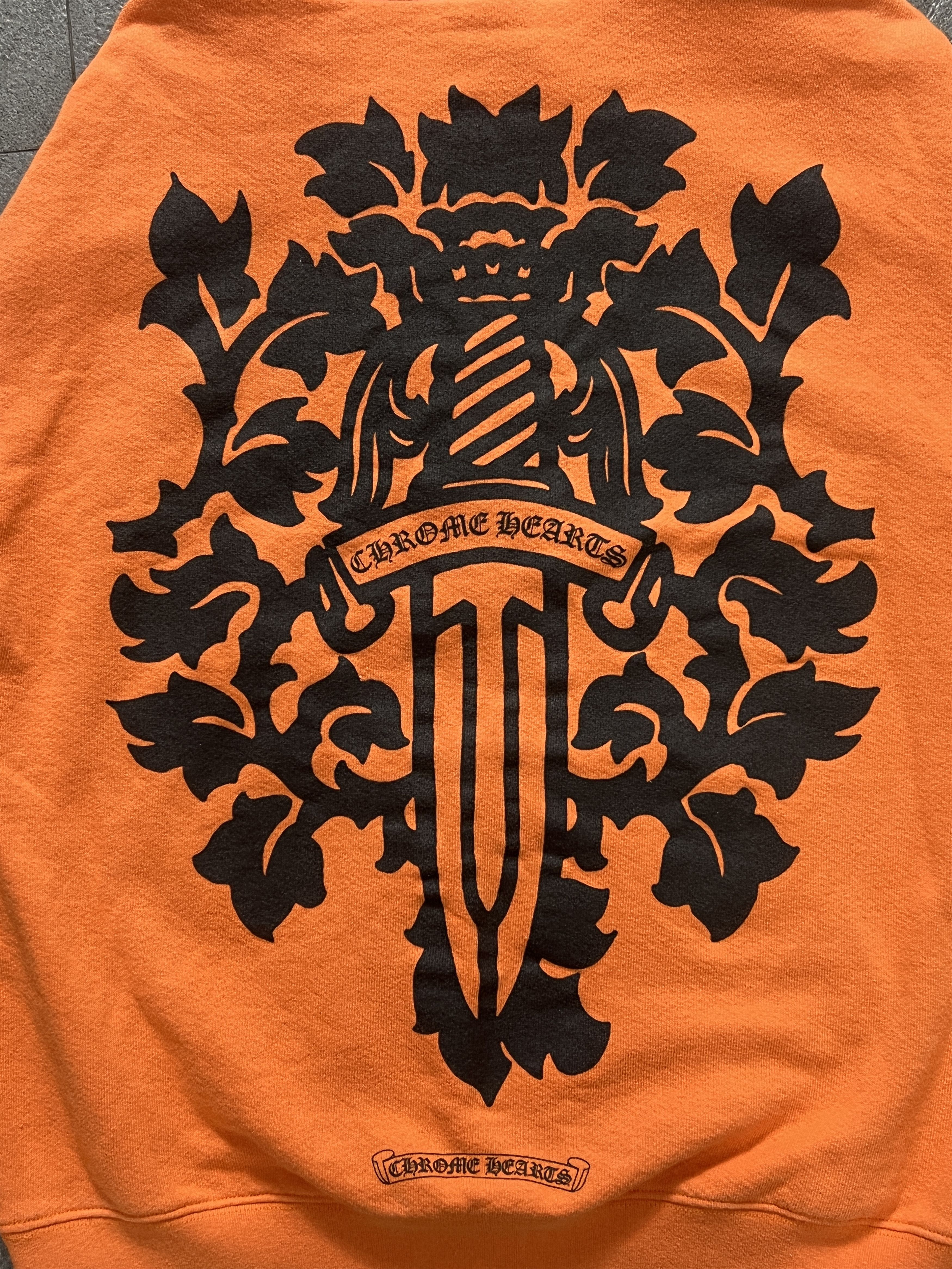 Chrome Hearts Chrome Hearts Dagger Crest Orange Hoodie USA Medium Size US M / EU 48-50 / 2 - 3 Thumbnail