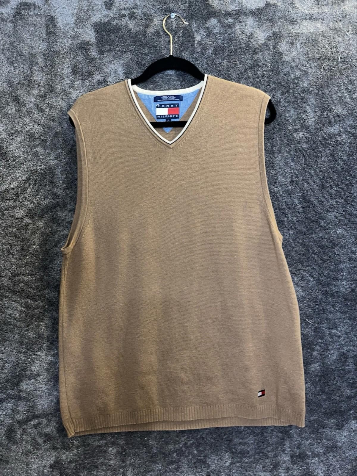Tommy Hilfiger Tommy Hilfiger Cotton Sweater Vest V Neck Flag Logo Mens L Size US L / EU 52-54 / 3 - 1 Thumbnail