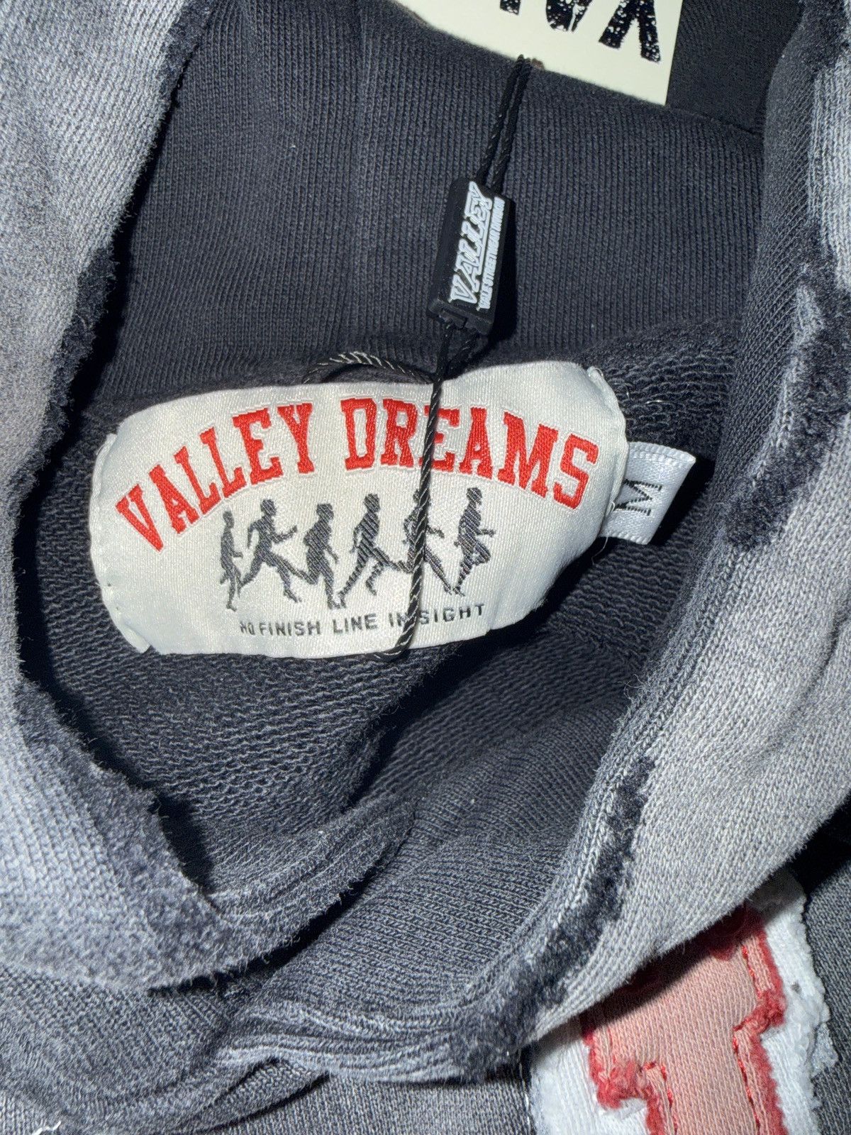 Vale Vale Forever Anthem Pullover ‘Black’ Size US M / EU 48-50 / 2 - 4 Thumbnail