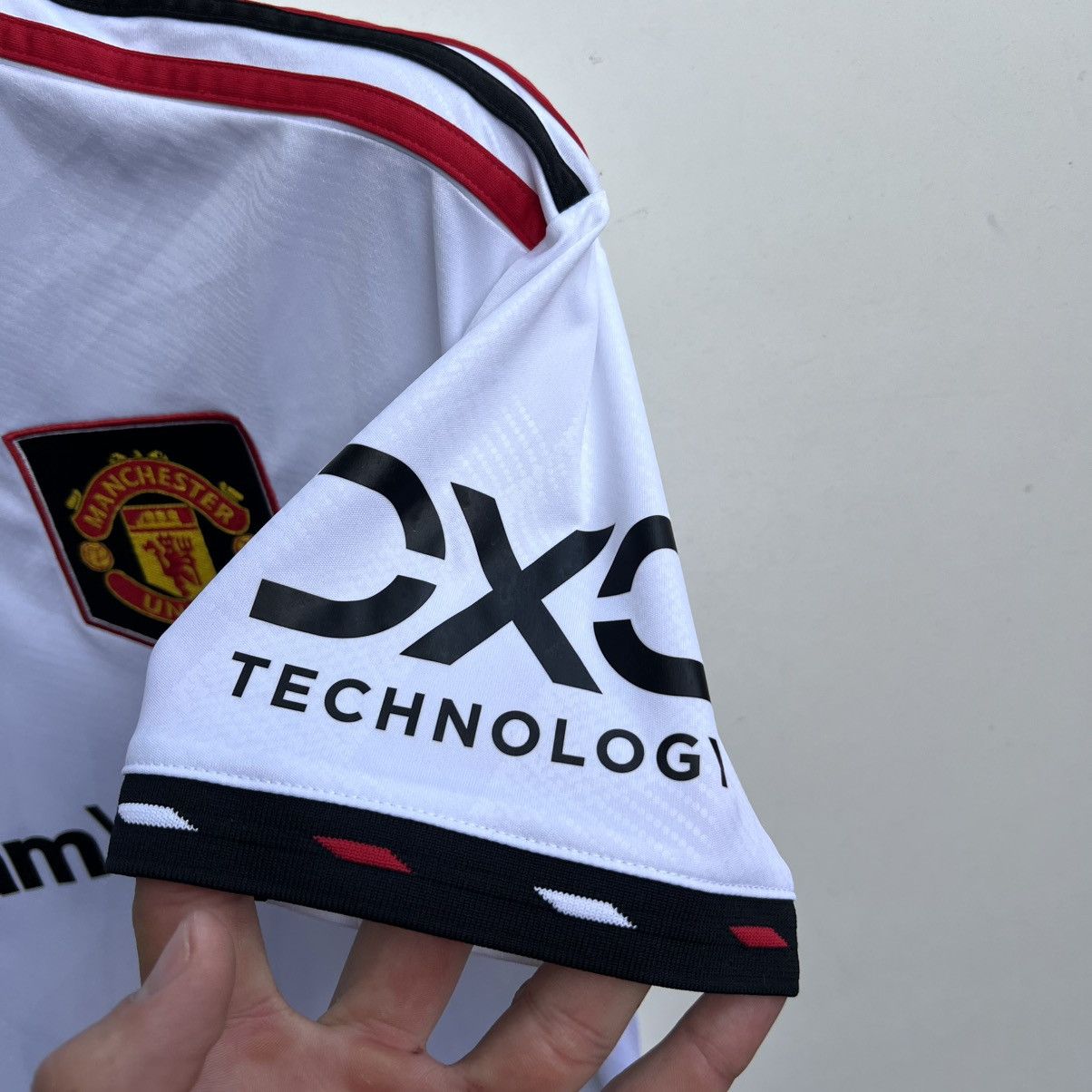 Adidas Manchester united soccer jersey football t shirt martinez Size US S / EU 44-46 / 1 - 4 Thumbnail
