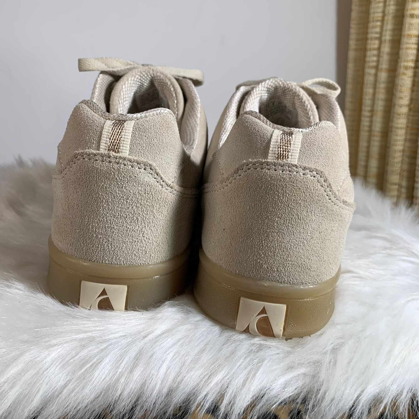 Other Skecher Street Leather Sneaker Size 11 Color Light Tan Size US 11 / IT 41 - 8 Thumbnail