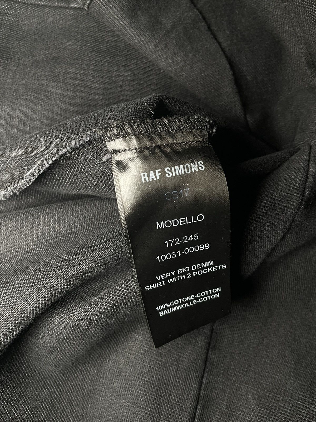 Raf Simons Raf Simons Very Big Denim Shirt With 2 Pockets Size US L / EU 52-54 / 3 - 11 Thumbnail