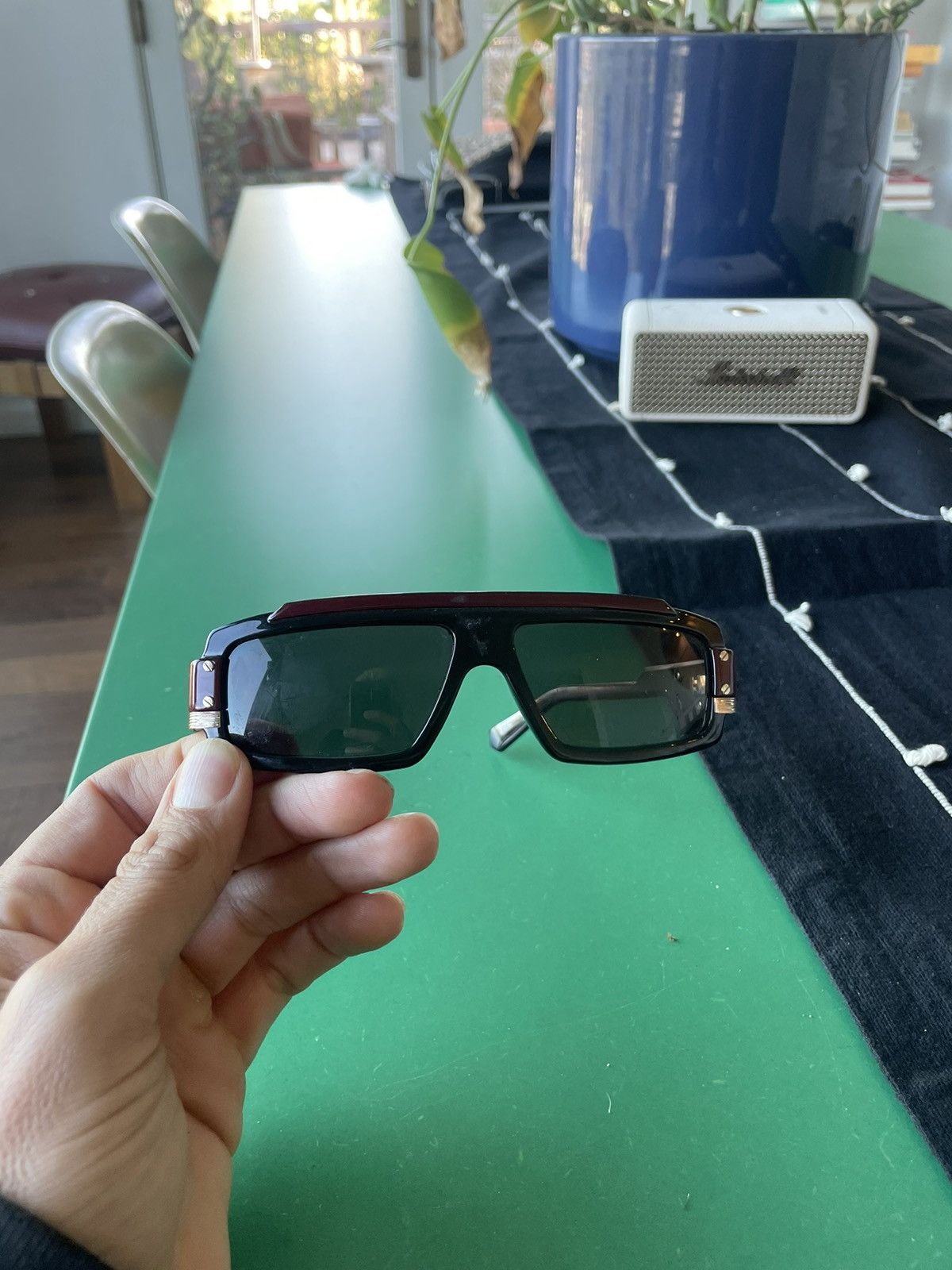 Marc Jacobs marc jacobs sunglasses. vintage. black burgundy gold !! Size ONE SIZE - 2 Thumbnail