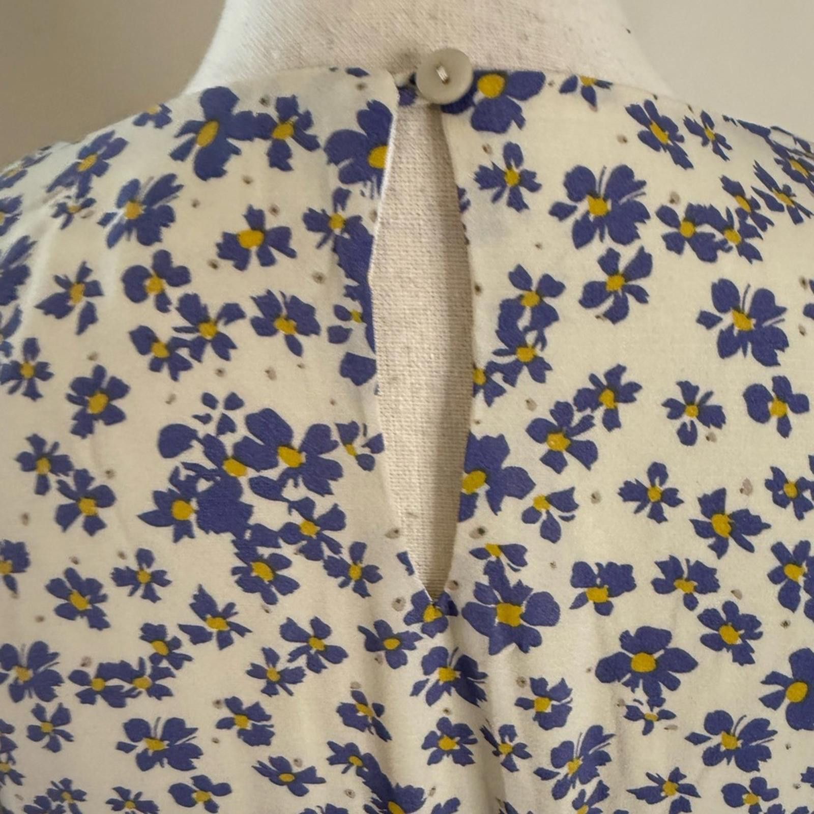 Mercedes-Benz &merci floral midi dress ruffled smocked shabby chic SZ LG Size L / US 10 / IT 46 - 5 Thumbnail