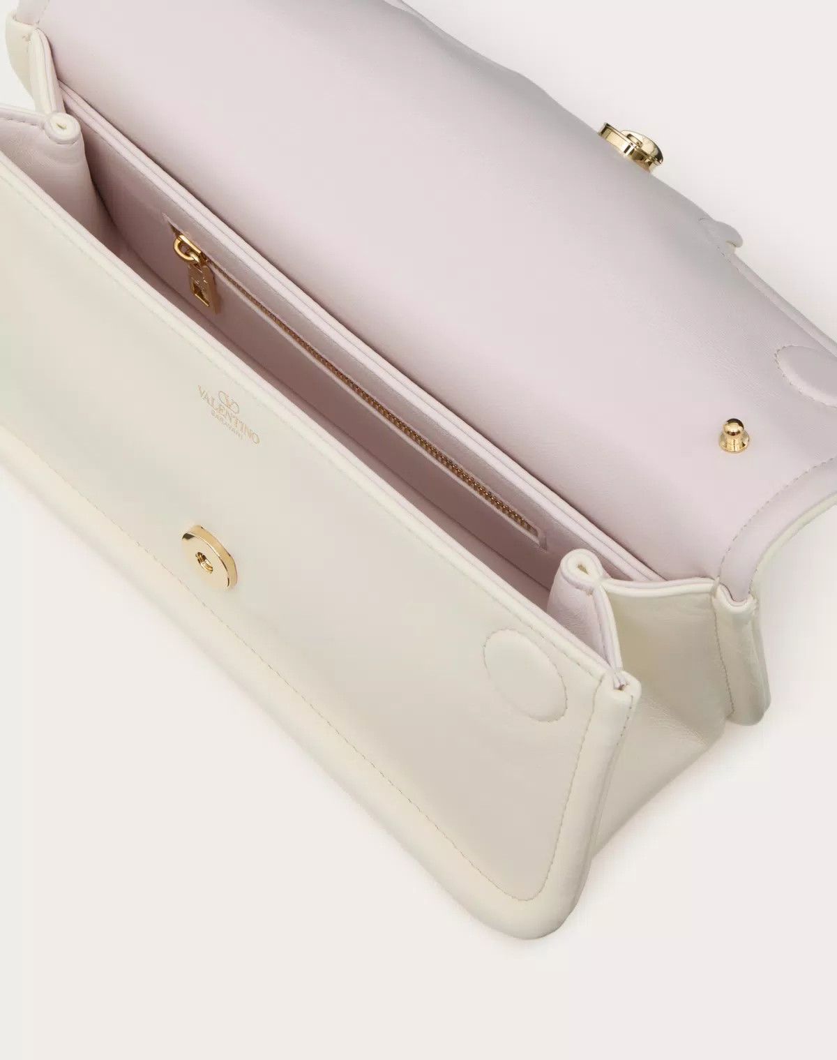 o1s1wg110625 Size: OS/ Shoulder Bag in White