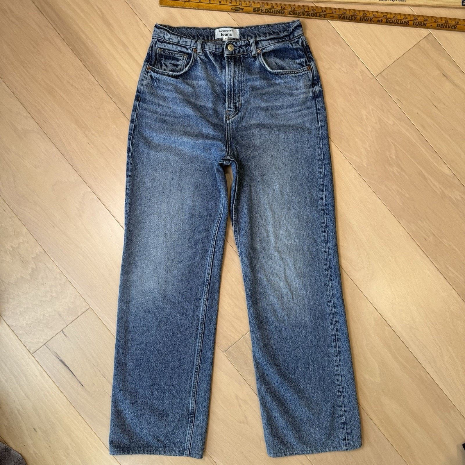 Reformation Reformation Wilder High Rise Wide Leg Jeans 28 Medium Wash Size 28" / US 6 / IT 42 - 2 Thumbnail