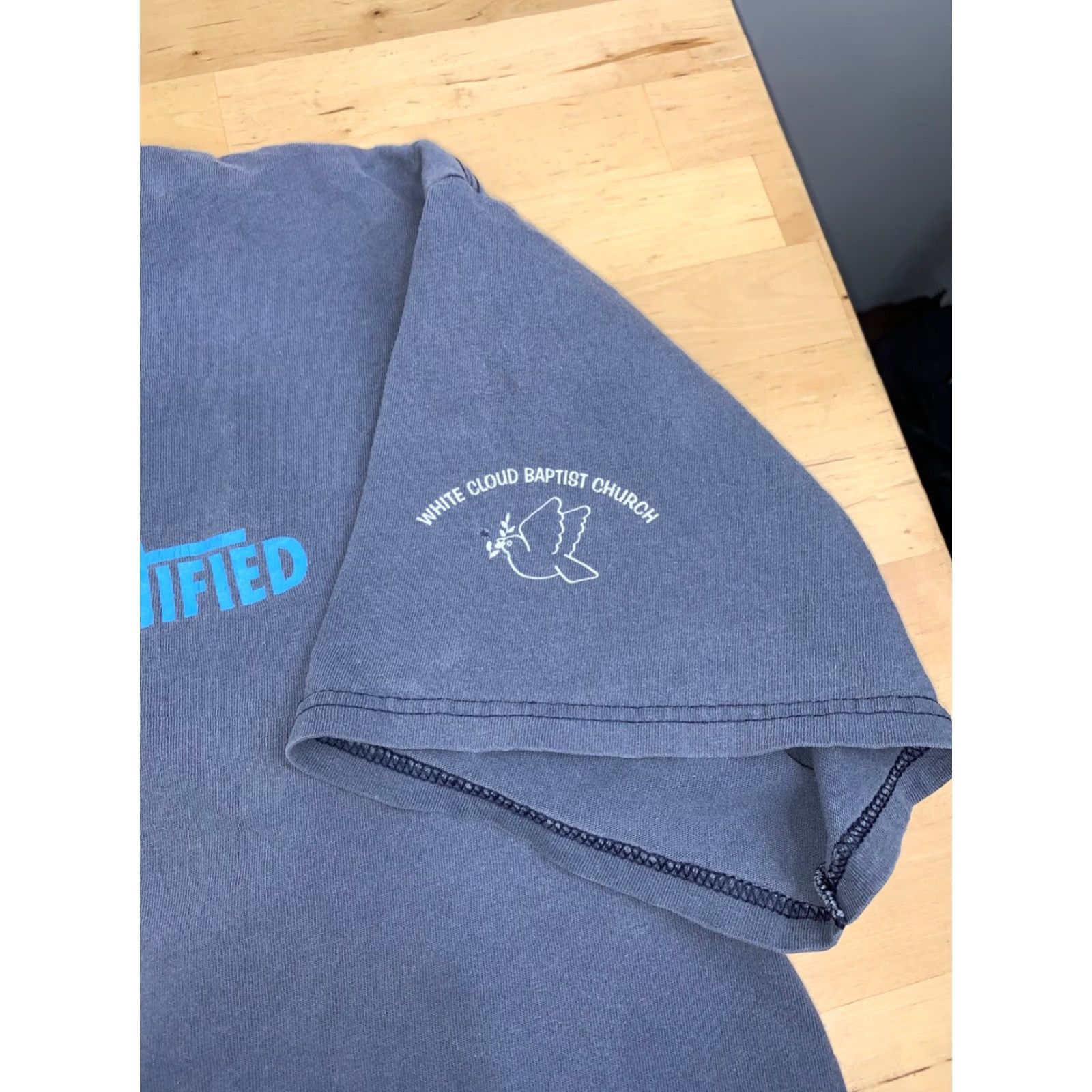 Delta VINTAGE Delta T-Shirt Mens XL Blue 90s Jesus Justified Distress Crew Neck Short Sleeve Midwest 2000-2009 Size US XL / EU 56 / 4 - 5 Thumbnail