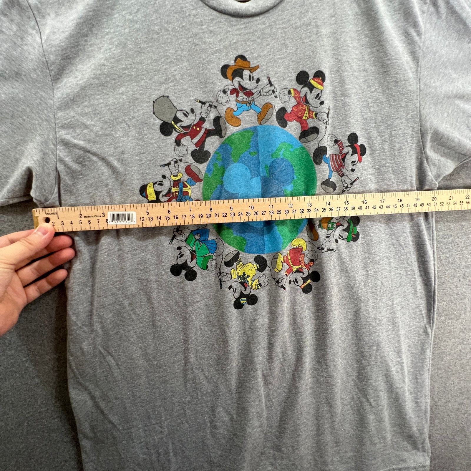 Disney Disney Mickey All Around the World Shirt Women Large Size L / US 10 / IT 46 - 6 Thumbnail