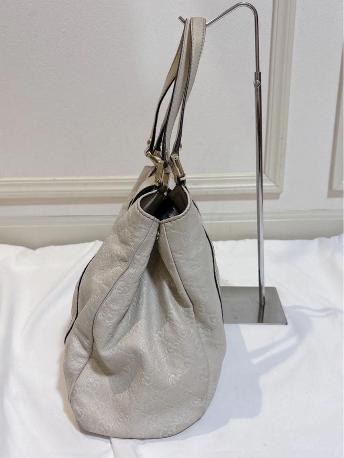 Gucci Gucci - Cream Leather Tote Bag with Signature GG Pattern Size ONE SIZE - 3 Thumbnail