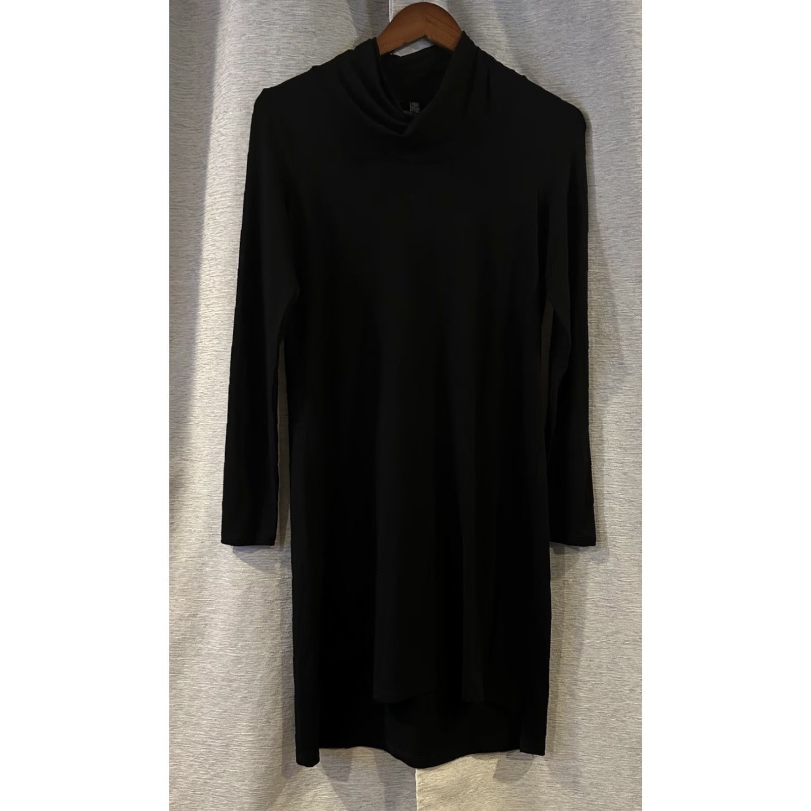 Eileen Fisher EILEEN FISHER Dress Shift XS Black Jersey Knit Knit Black, XS Women Knee Length Long Sleeve Turtleneck Pullover Vintage No Size XS / US 0-2 / IT 36-38 - 2 Thumbnail