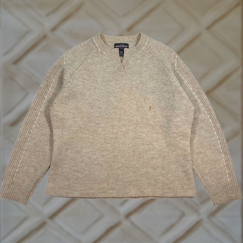 Vintage Woolrich Beige V-Neck Knit Sweater Long Sleeve Pullover Womens L Petite Size L / US 10 / IT 46 - 1 Thumbnail