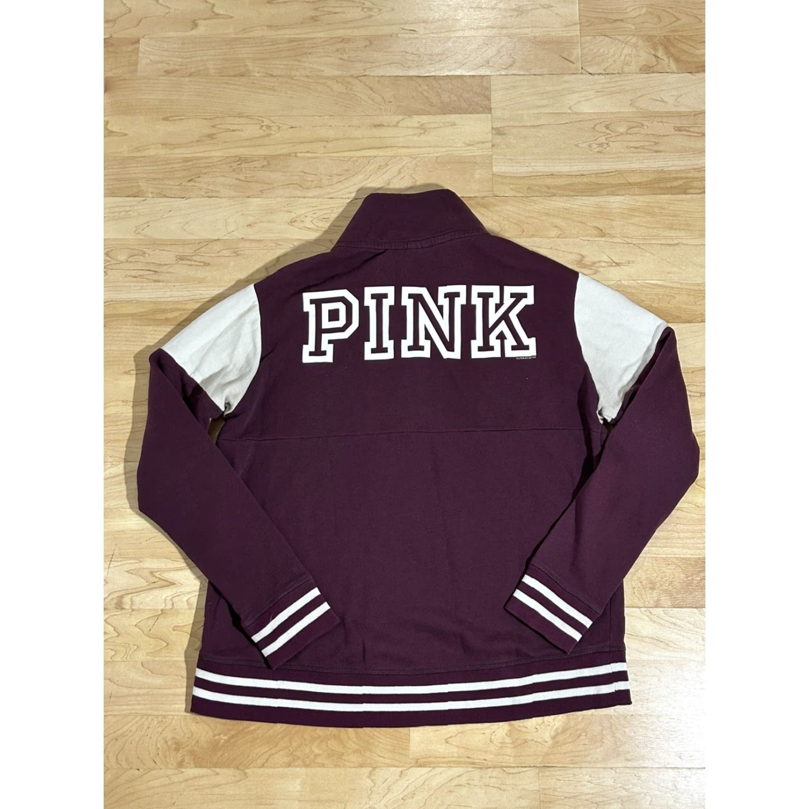 Victoria's Secret **Victoria's Secret PINK 1/4 Zip Maroon Sweatshirt** User: Victoria's Secret PINK 1/4 Zip Maroon Sweatshirt Medium Size M / US 6-8 / IT 42-44 - 2 Thumbnail