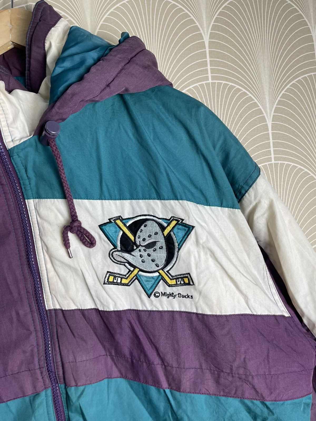 NHL 90s THE MIGHTY DUCKS HOODIE ZIPPER JACKET RARE Size US M / EU 48-50 / 2 - 5 Thumbnail