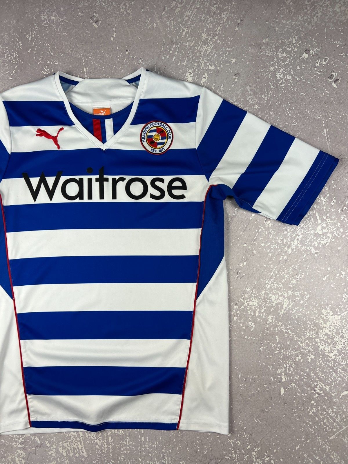 Puma 2013/2014 Puma Reading FC Home Soccer Football Jersey Size US M / EU 48-50 / 2 - 2 Thumbnail
