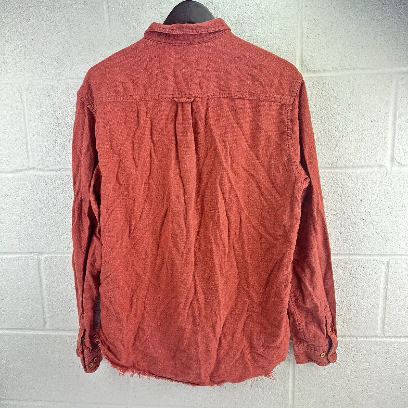 Koto KOTO Urban Outfitters Button Up Shirt Mens Size L, Brick Red Size US L / EU 52-54 / 3 - 2 Thumbnail