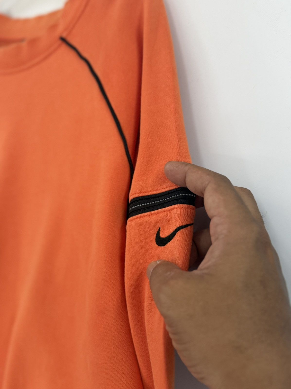 Nike 🔥 Y2K Nike Circuit Embroided Swoosh Logo Sweatshirt - L Size US L / EU 52-54 / 3 - 5 Thumbnail