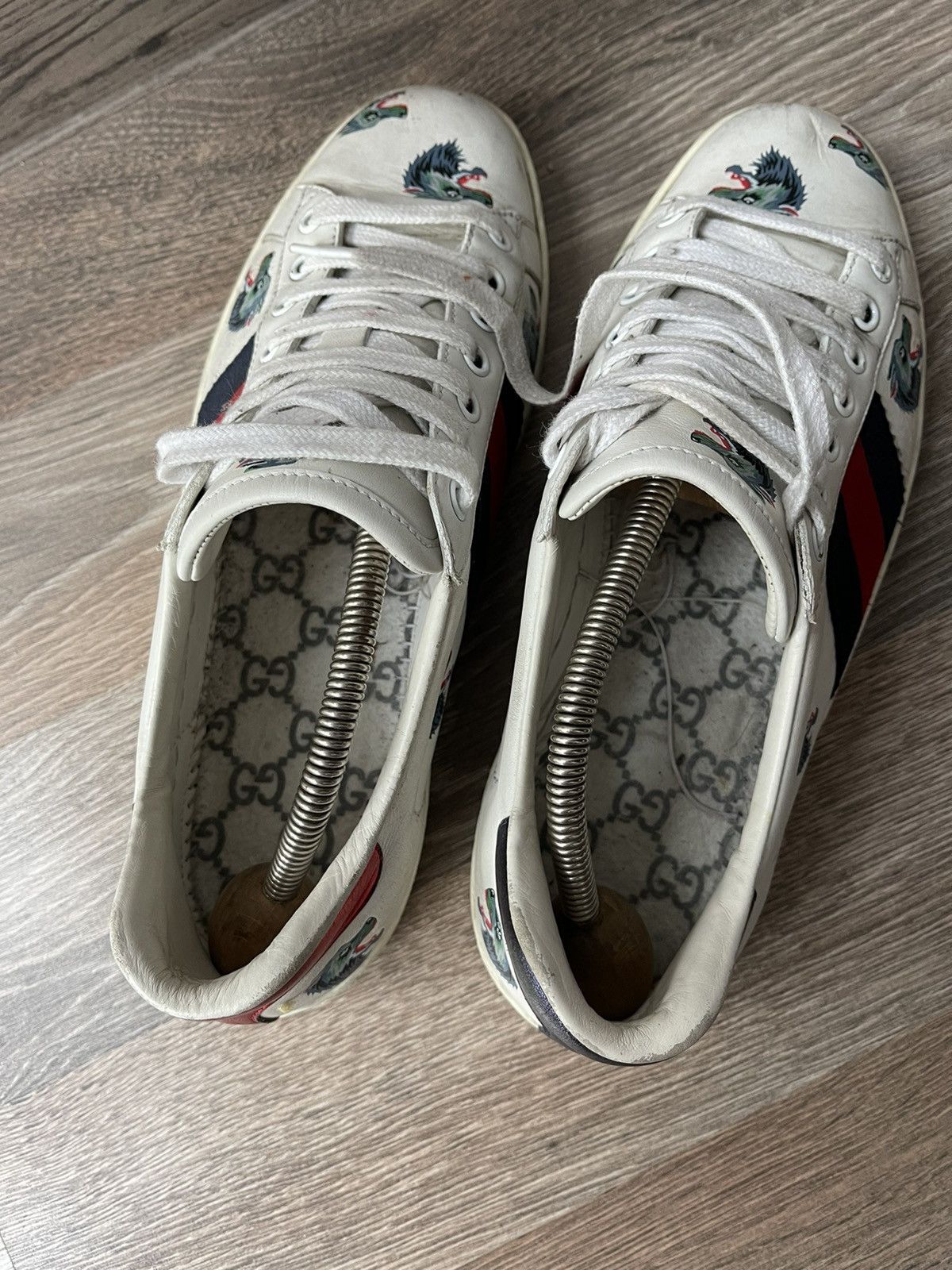 Gucci Gucci White Leather Wolf Print Ace Sneakers Size 5 women’s Size US 5 / IT 35 - 9 Thumbnail