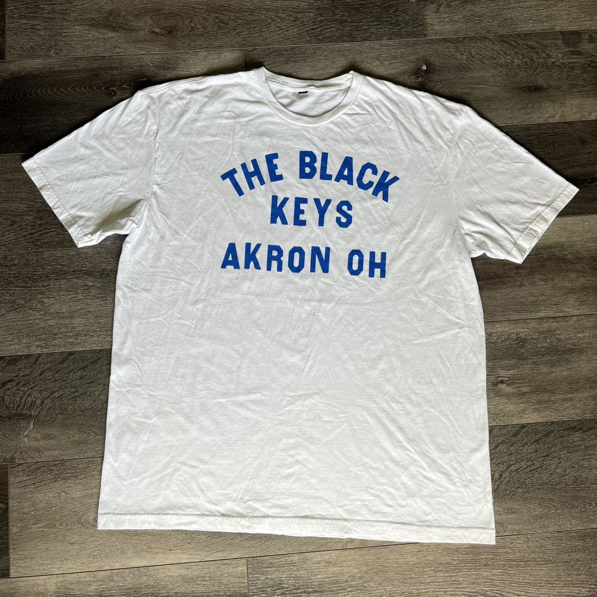 Vintage Vintage Style The Black Keys Akron Ohio Band Logo Tee Shirt Size US XL / EU 56 / 4 - 2 Thumbnail