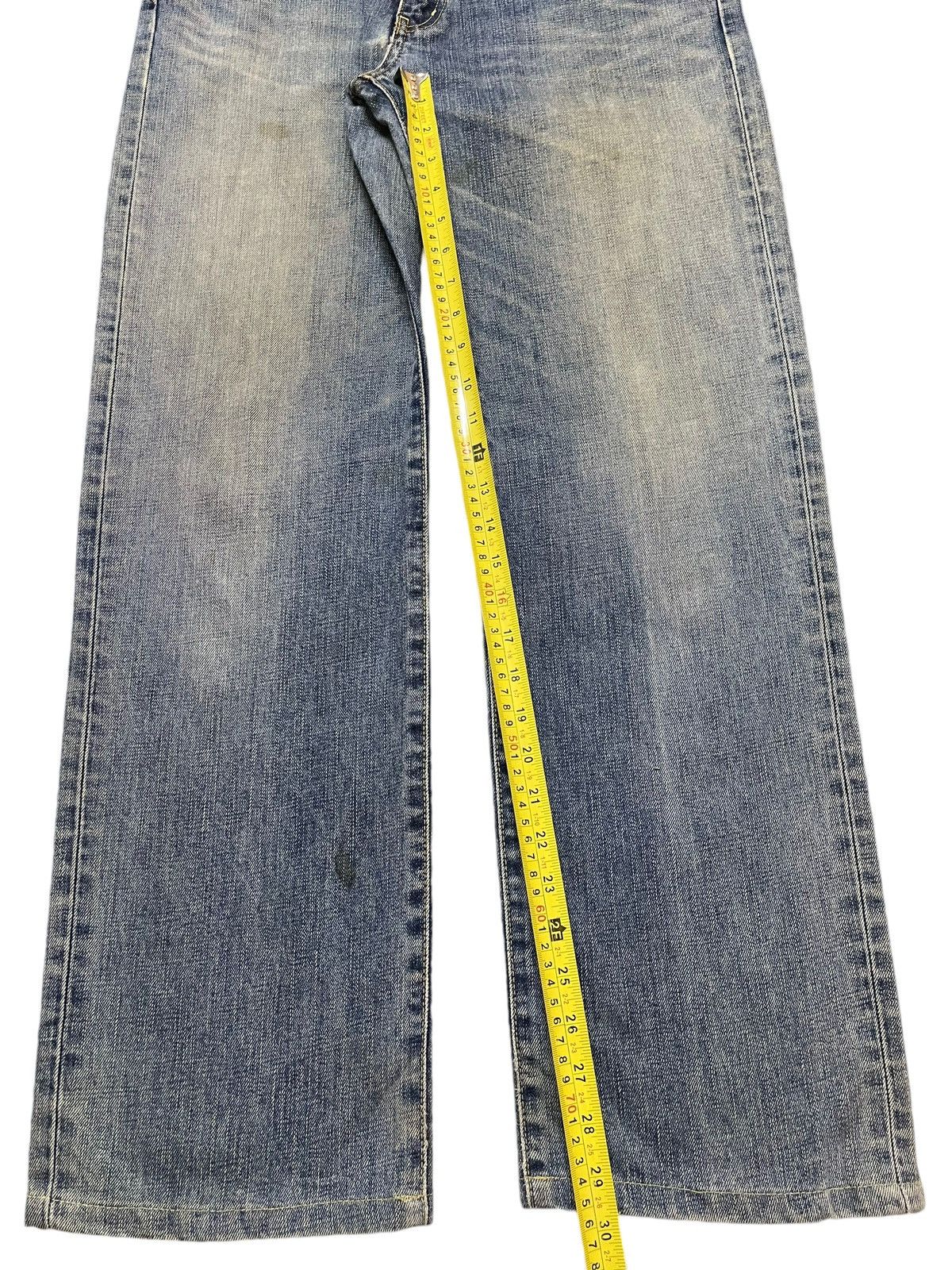 Uniqlo Vintage Japanese Uniqlo Blue Faded Wash Style Loose Jeans Size US 34 / EU 50 - 13 Thumbnail