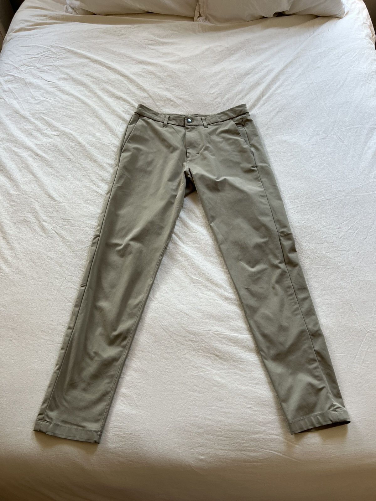 Lululemon Lululemon ABC Pants Slim 2017 32x32 Size US 32 / EU 48 - 1 Thumbnail