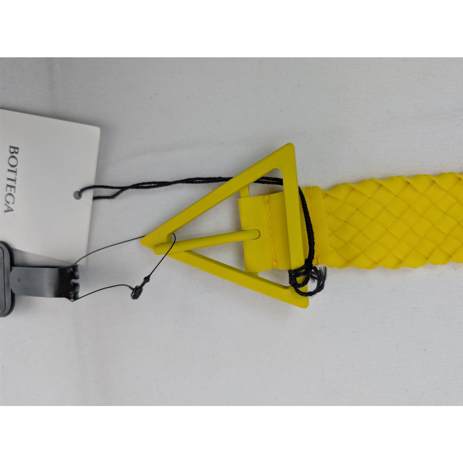 Bottega Veneta o1rshd1 Size: 105 / Intreccio Rubber Belt in Lemon Size 42 - 9 Thumbnail