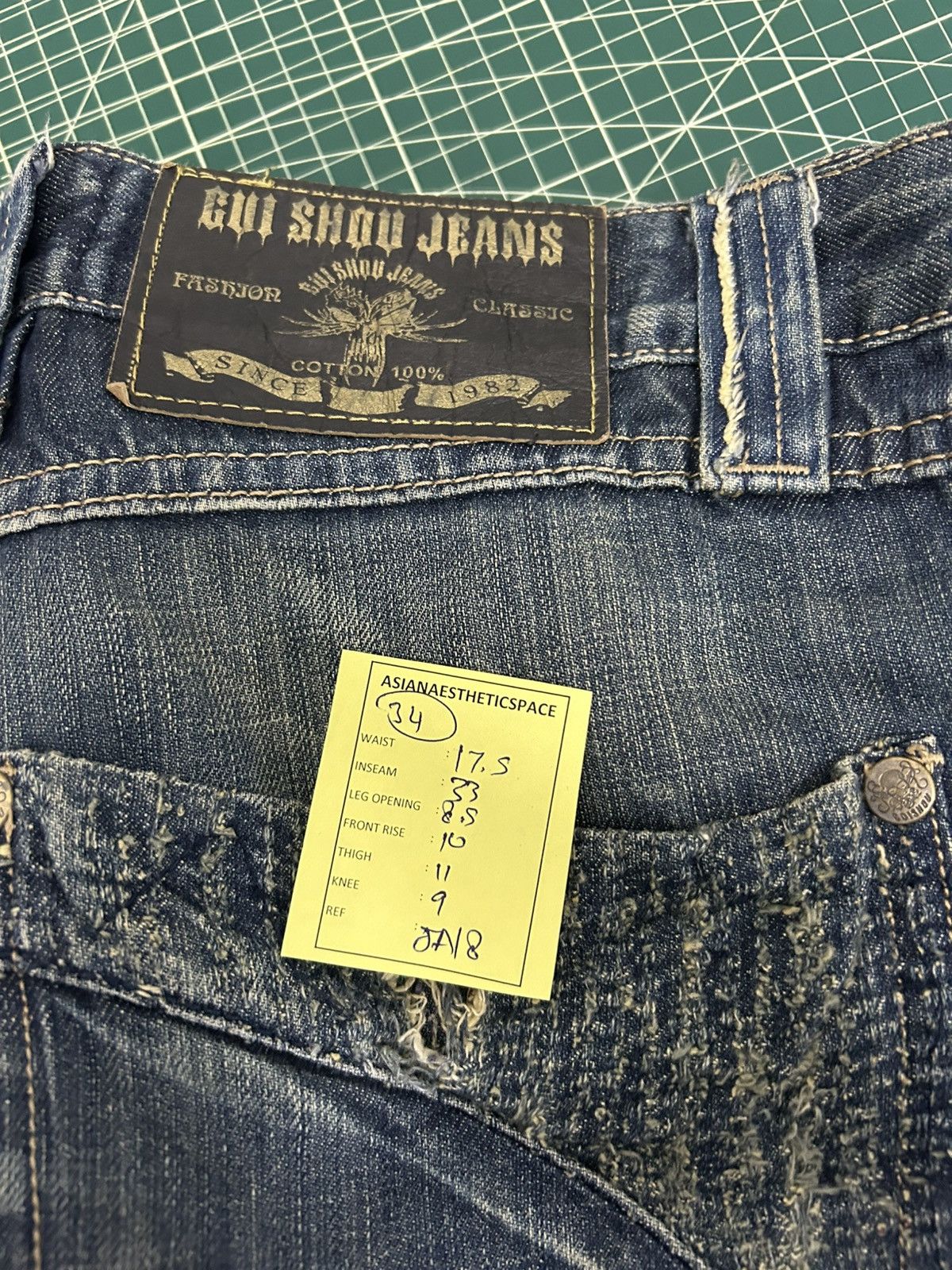 Le Grande Bleu (L.G.B.) Y2k Gui Show Jeans Straight Leg Embellishment Distressed Size US 34 / EU 50 - 19 Thumbnail