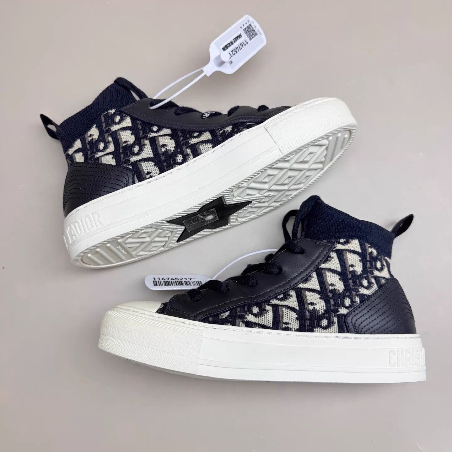 Dior Dior DR Embroidered Allover Print Sneaker 35 99 New Size US 4.5 / IT 34.5 - 5 Thumbnail