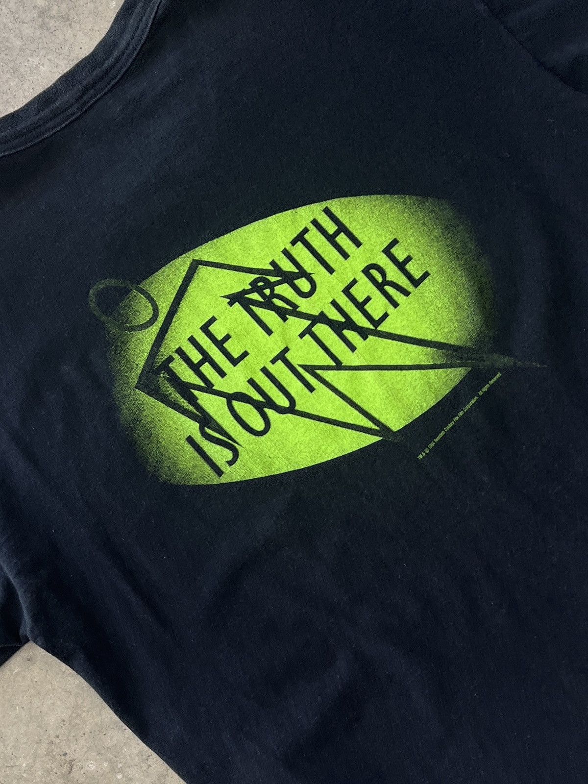 Vintage Vintage 1994 The X Files Truth Is Out There Tee XL Size US XL / EU 56 / 4 - 1 Thumbnail