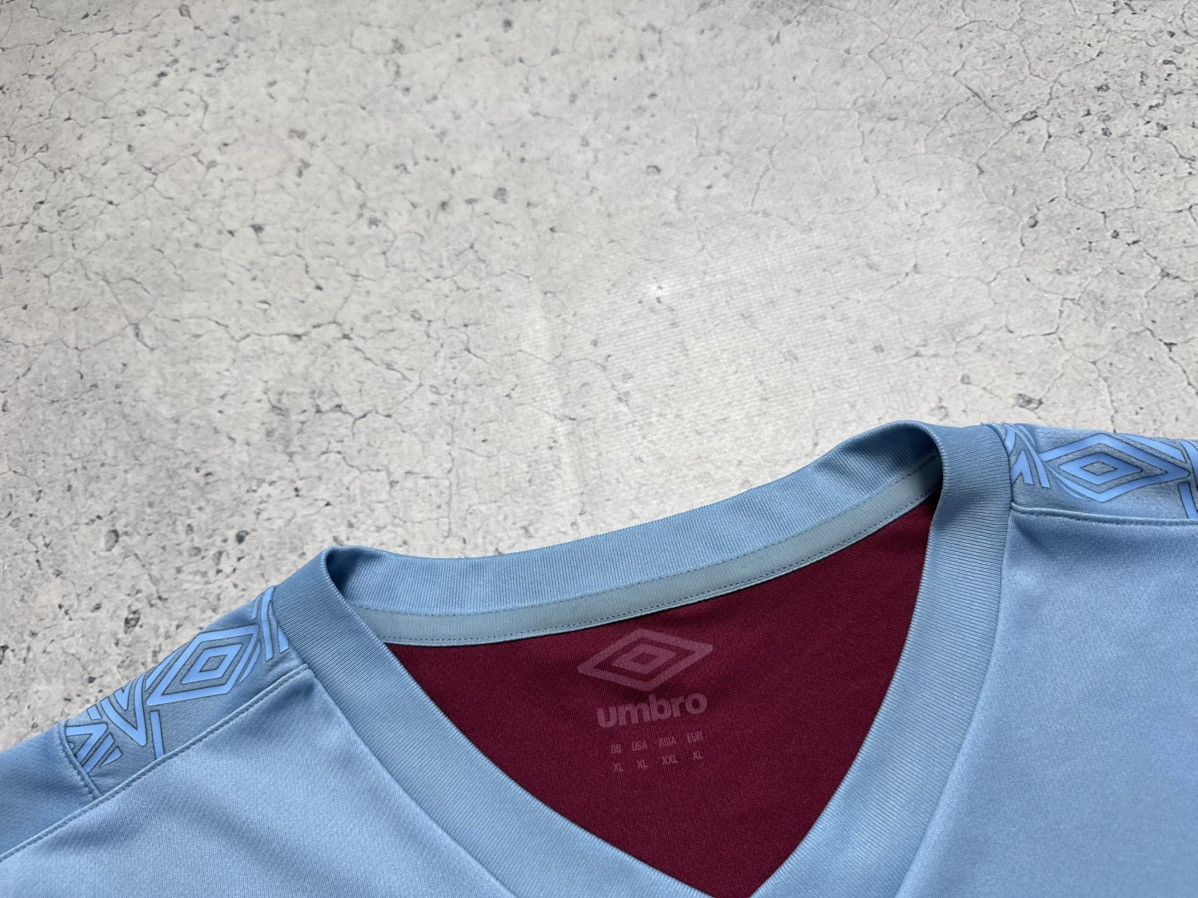 Umbro Umbro FC West Ham United 2019/2020 Soccer Jersey Size US XL / EU 56 / 4 - 5 Thumbnail