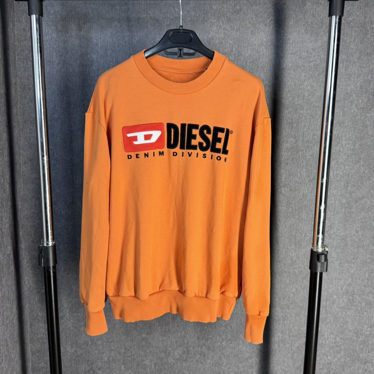 Diesel Vintage Diesel Orange Sweatshirt Center Logo Y2K Size US M / EU 48-50 / 2 - 1 Thumbnail