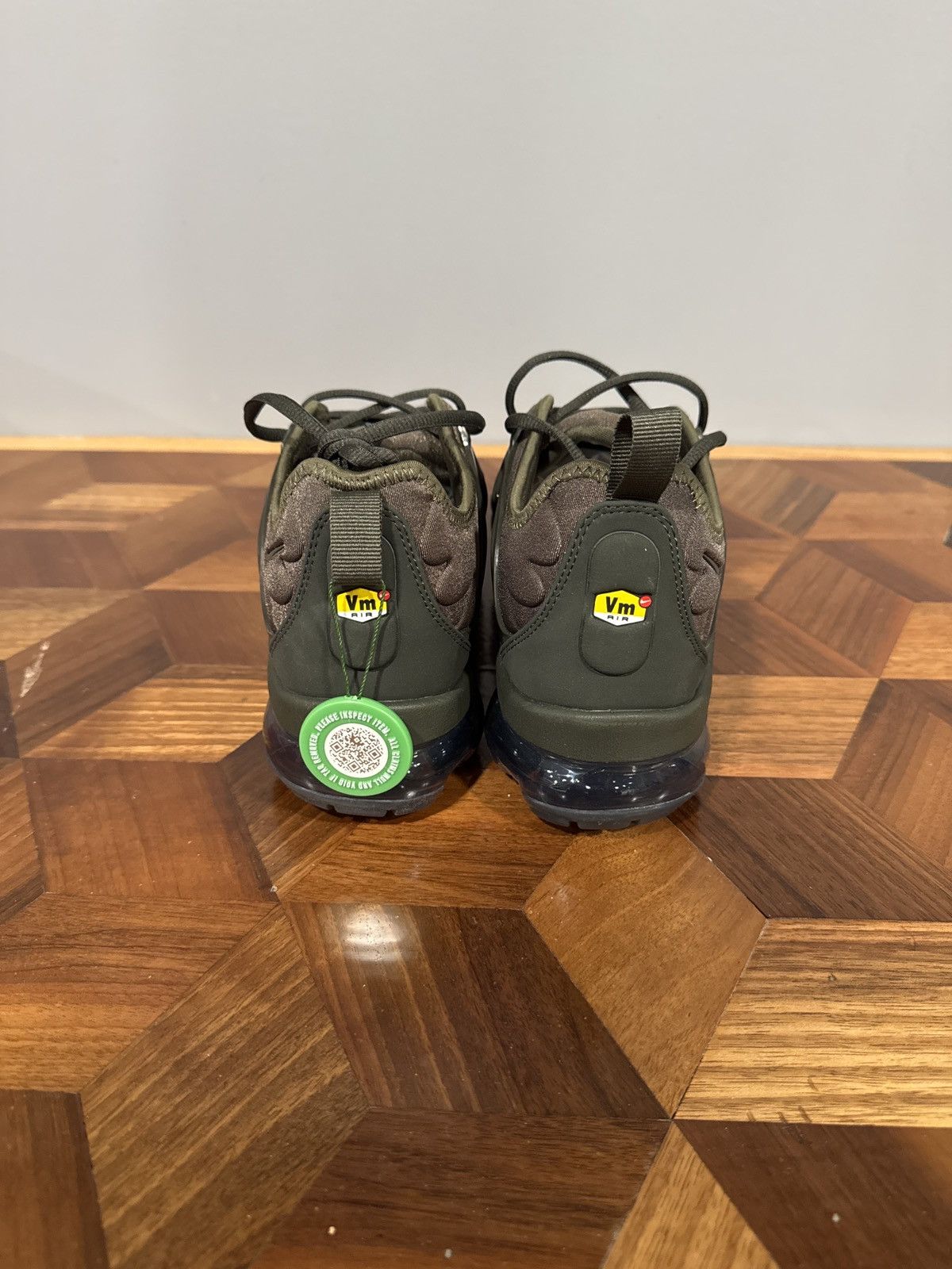 Nike air vapormax plus Size US 9.5 / EU 42-43 - 4 Thumbnail