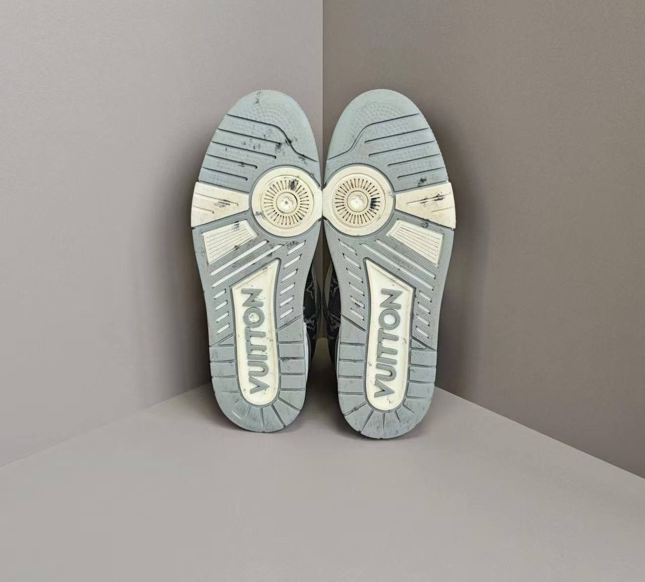 Louis Vuitton Louis Vuitton Training Denim Grey Lowtop Sneakers 42.5 Men Size US 8.5 / EU 41-42 - 5 Thumbnail