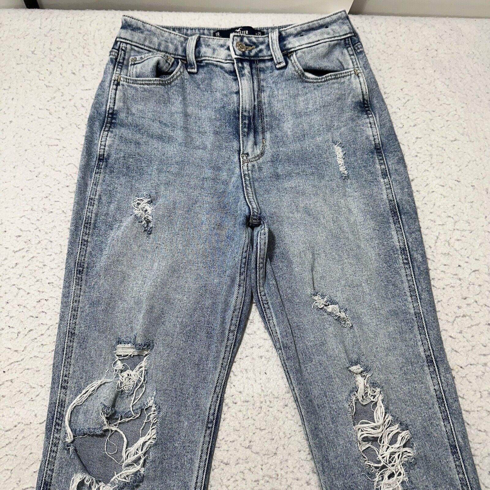 Hollister Hollister Ultra High Rise Mom Jean 25 Blue Distressed Jeans Size 26" / US 2 / IT 38 - 2 Thumbnail